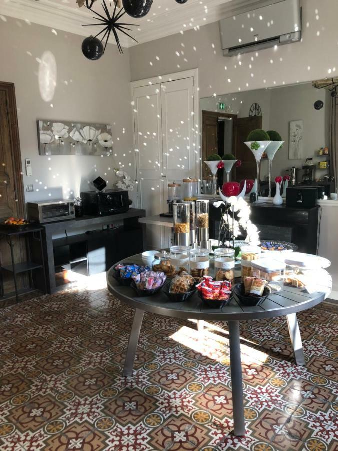 Hotel Le Lys D'Or Vauvert Luaran gambar